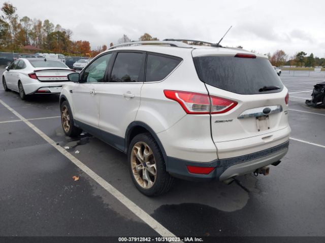 1FMCU9J9XFUC54170 Ford Escape Titanium