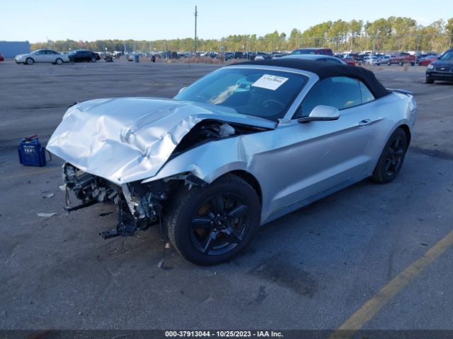 1FATP8EM6F5371541 Ford Mustang V6