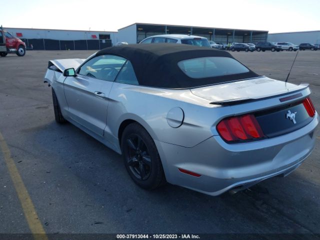 1FATP8EM6F5371541 Ford Mustang V6