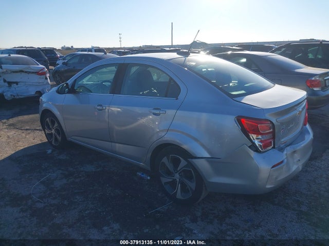 Chevrolet Sonic Premier 2018 1G1JF5SB9J4136189 Image 3
