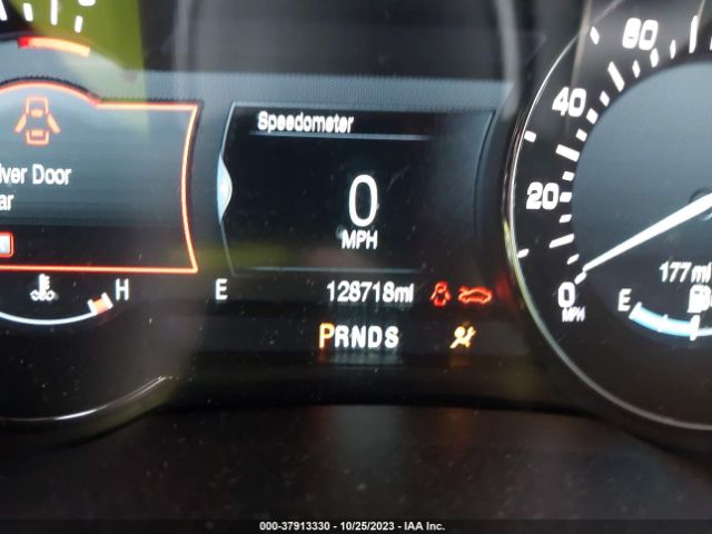 5LMCJ2D96JUL23356 Lincoln MKC SELECT