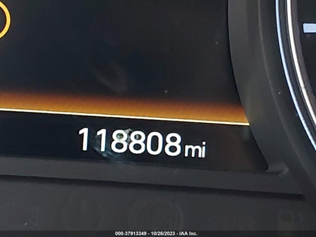 Genesis G70 2.0t Advanced 2019 KMTG64LAXKU031889 Image 15