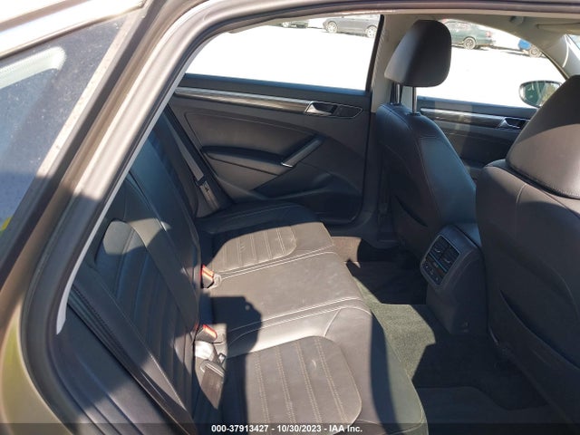 1VWCT7A35GC019168 Volkswagen Passat 1.8t Sel Premium
