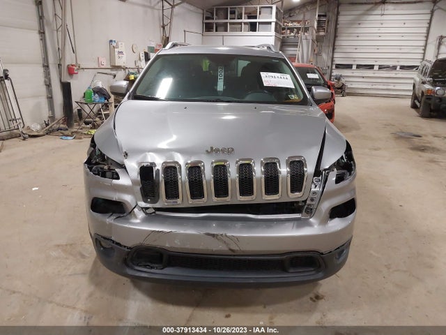 1C4PJMCS8FW769139 Jeep Cherokee Latitude