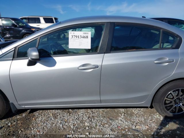 2HGFB2F54FH558152 Honda Civic Sedan Lx