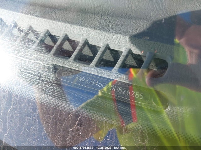2005 HYUNDAI ACCENT GLS VIN: KMHCG45C75U626286