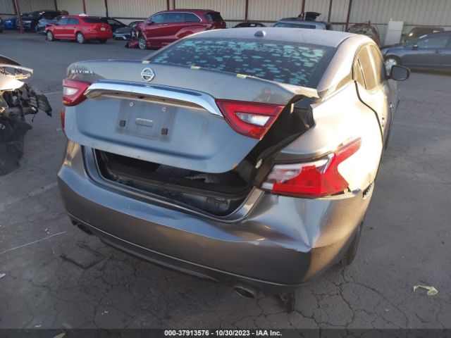1N4AA6AP5GC448121 Nissan Maxima 3.5 S