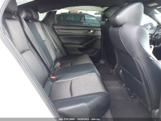 1HGCV1F33JA028474 Honda Accord Sport