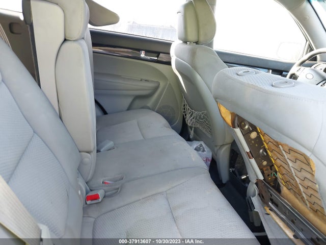 2011 KIA SORENTO LX VIN: 5XYKT3A17BG155697
