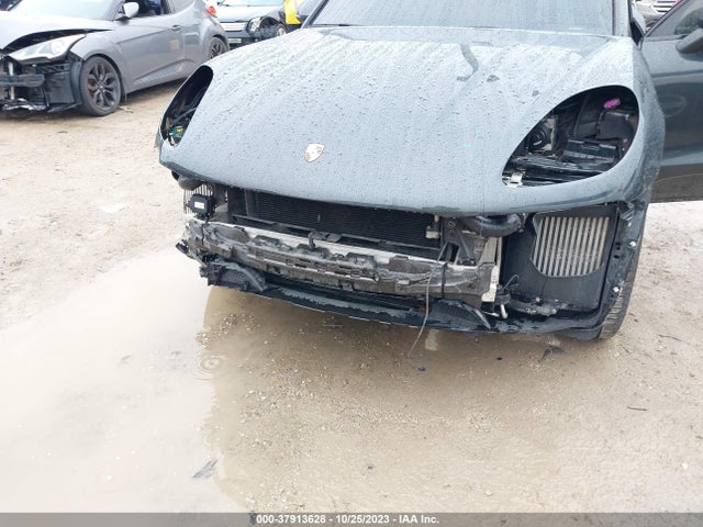2017 PORSCHE MACAN WP1AG2A58HLB53028 Photo 5