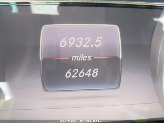 2017 MERCEDES-BENZ E 300 VIN: WDDZF4JB2HA052187