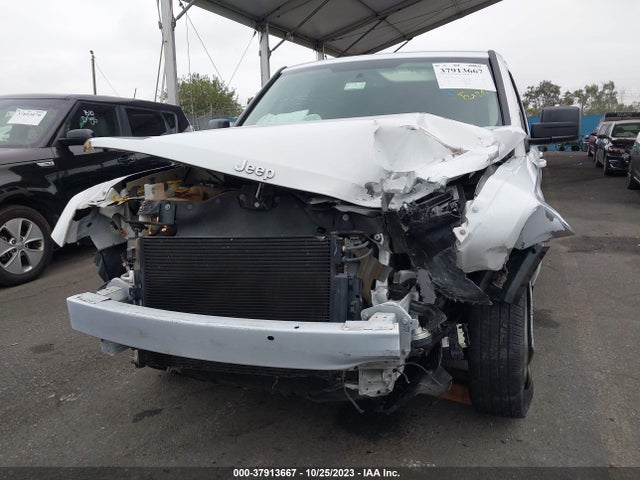 1C4NJPBA4HD122821 Jeep Patriot Sport Fwd
