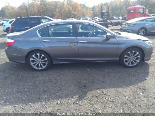 1HGCR2F52FA097725 Honda Accord Sedan Sport