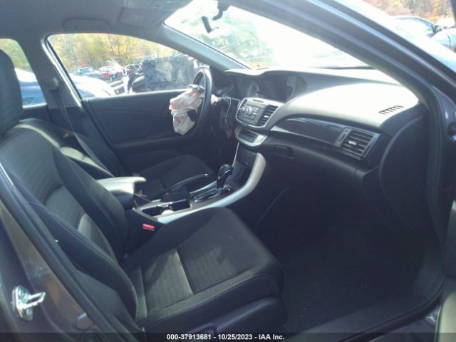 1HGCR2F52FA097725 Honda Accord Sedan Sport