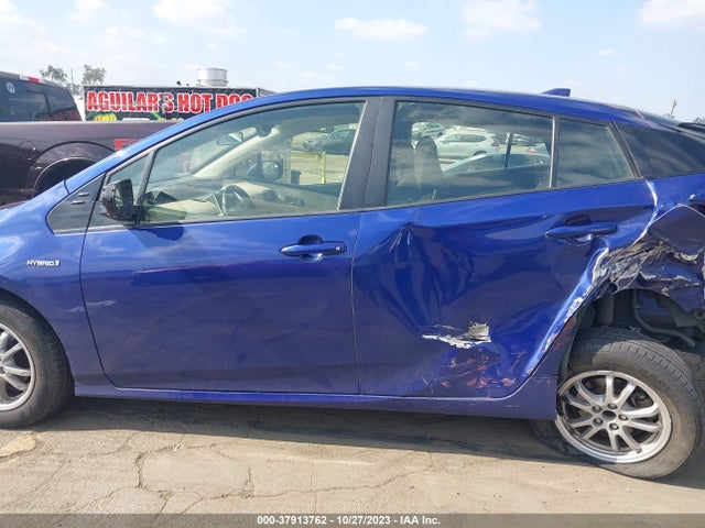 Toyota Prius Four 2016 JTDKARFU3G3507665 Image 14