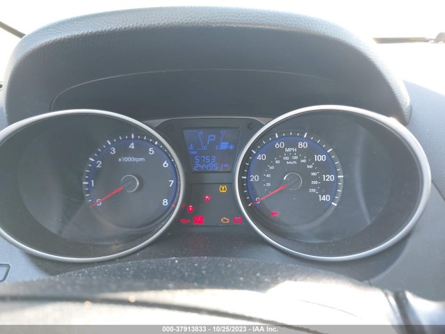 2011 HYUNDAI TUCSON GLS VIN: KM8JU3ACXBU122004