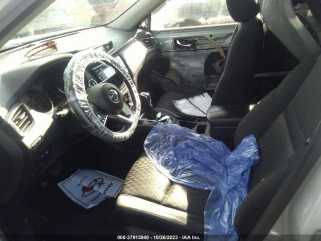 JN8AT2MV4JW303282 Nissan ROGUE SV