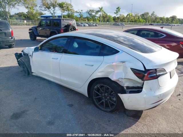 5YJ3E1EAXKF484821 Tesla Model 3 Range