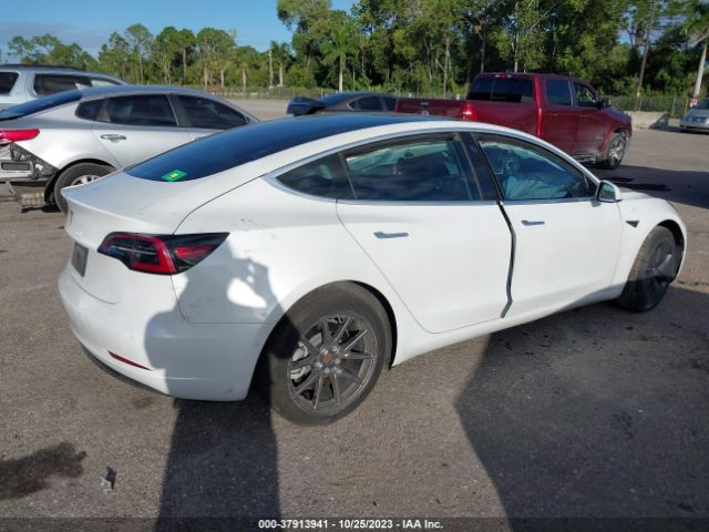 5YJ3E1EAXKF484821 Tesla Model 3 Range