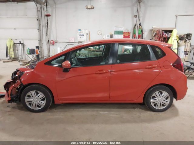 3HGGK5H49JM733063 Honda FIT LX
