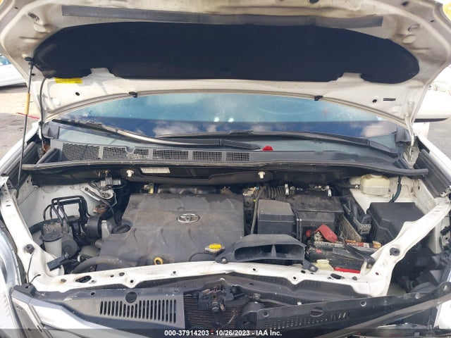 Toyota SIENNA XLE 2015 5TDDK3DC4FS105258 Image 10