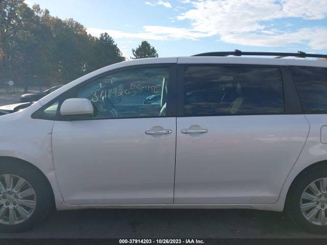 Toyota SIENNA XLE 2015 5TDDK3DC4FS105258 Image 14