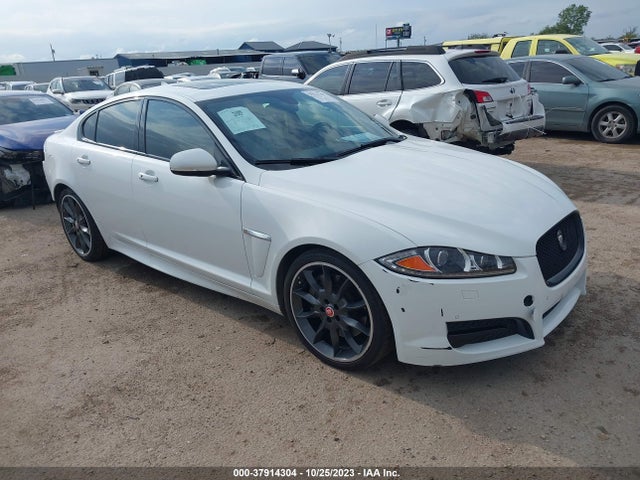 2015 JAGUAR XF SAJWA0F74F8U52248 Photo 0