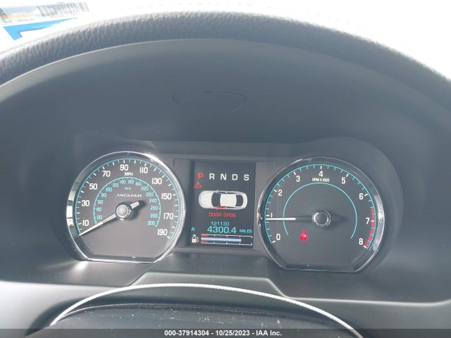 2015 JAGUAR XF SAJWA0F74F8U52248 Photo 6