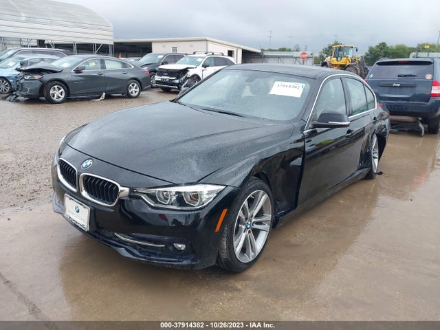 37914382 :رقم المزاد ، WBA8D9C55JA615347 vin ، 2018 Bmw 330i Xdrive مزاد بيع