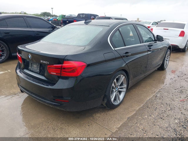 37914382 :رقم المزاد ، WBA8D9C55JA615347 vin ، 2018 Bmw 330i Xdrive مزاد بيع
