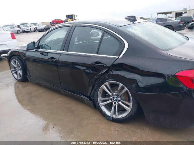 37914382 :رقم المزاد ، WBA8D9C55JA615347 vin ، 2018 Bmw 330i Xdrive مزاد بيع