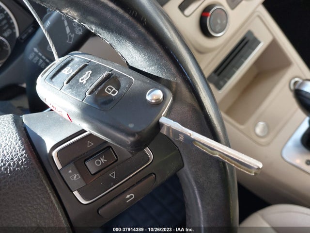 2015 VOLKSWAGEN TIGUAN SE VIN: WVGAV7AX9FW597869