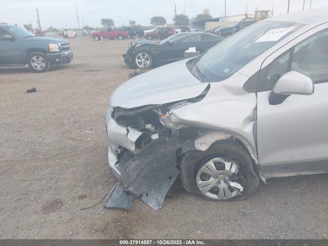 Chevrolet TRAX LS 2017 3GNCJKSBXHL160574 Image 6