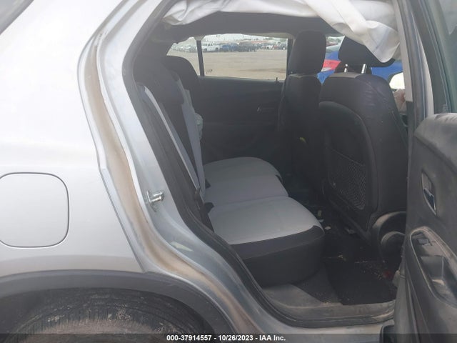 Chevrolet TRAX LS 2017 3GNCJKSBXHL160574 Image 8