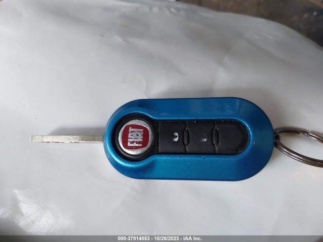 2013 FIAT 500 3C3CFFAR9DT747704 Photo 10