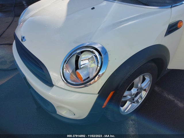 2012 MINI COOPER CLUBMAN WMWZF3C5XCT189285 Photo 5