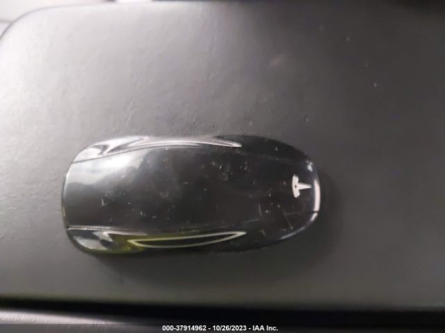 5YJSA1E28JF271493 Tesla Model S 75d/100d/p100d