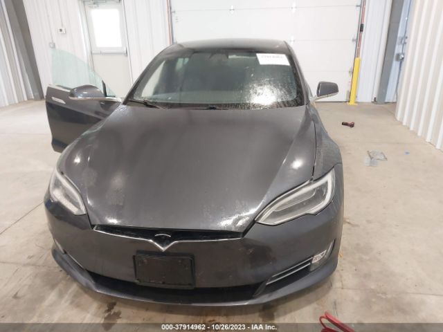 5YJSA1E28JF271493 Tesla Model S 75d/100d/p100d