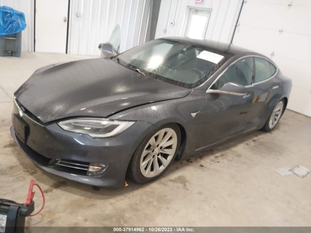 5YJSA1E28JF271493 Tesla Model S 75d/100d/p100d