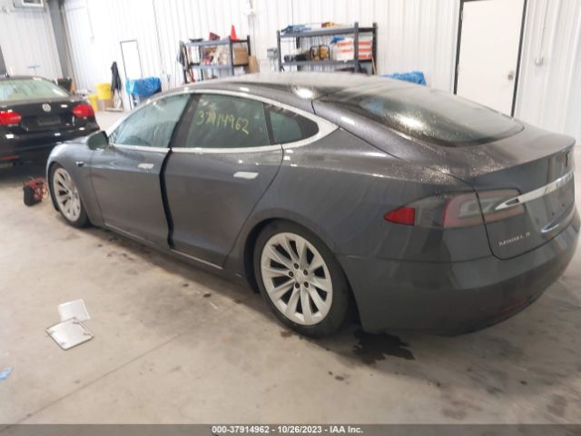 5YJSA1E28JF271493 Tesla Model S 75d/100d/p100d