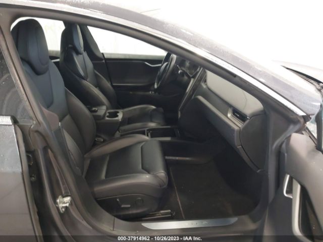 5YJSA1E28JF271493 Tesla Model S 75d/100d/p100d