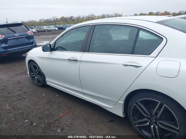 1HGCR2F55GA088888 Honda Accord Sedan Sport