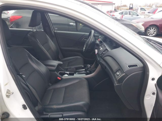 1HGCR2F55GA088888 Honda Accord Sedan Sport