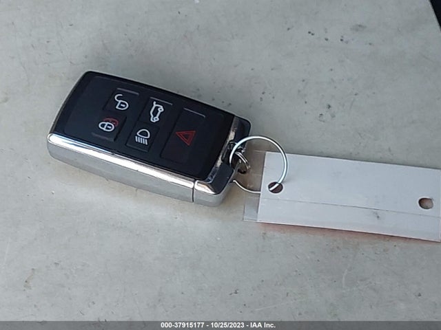 2018 JAGUAR E-PACE SADFP2FX6J1Z00343 Photo 10