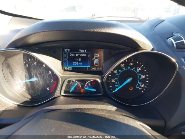 1FMCU0J9XFUA27038 Ford Escape Titanium