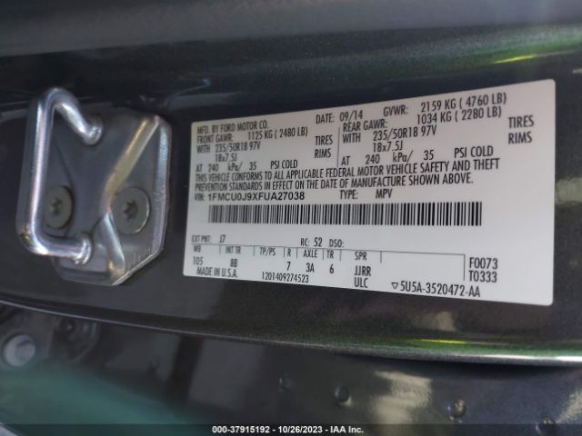 1FMCU0J9XFUA27038 Ford Escape Titanium