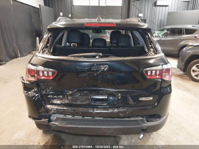 3C4NJDBB7KT813432 Jeep Compass Latitude