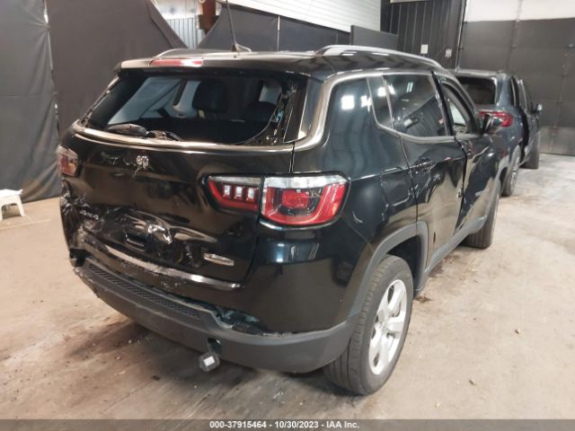 3C4NJDBB7KT813432 Jeep Compass Latitude