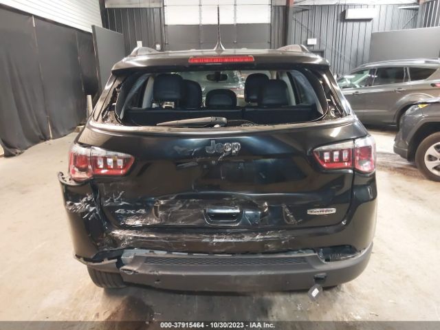 3C4NJDBB7KT813432 Jeep Compass Latitude