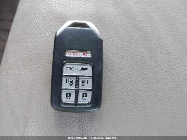 Honda Odyssey Touring 2015 5FNRL5H96FB063807 Image 11